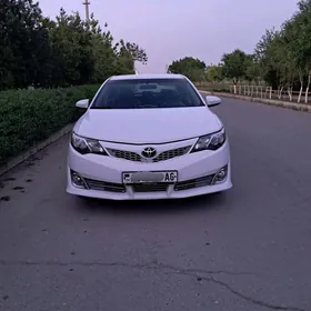 Toyota Camry 2014