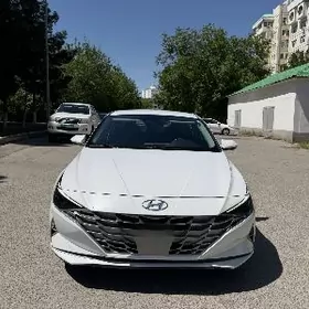 Hyundai Elantra 2021
