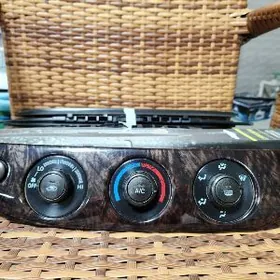 duty camry climat control