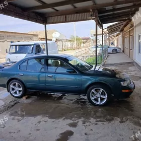 Nissan Maxima 1995