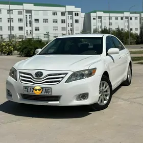 Toyota Camry 2011