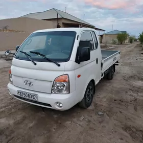 Hyundai H100 2005