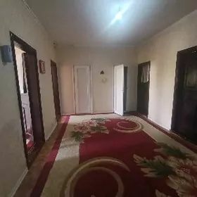 8 мкрн 2 этаж 3 комнаты