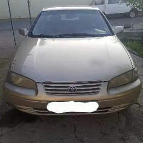 Toyota Camry 1999