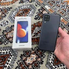 samsung m12