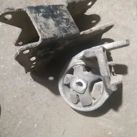 Renault E19 mator paduska