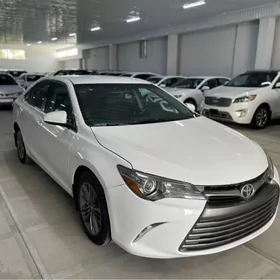 Toyota Camry 2016