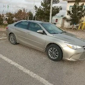 Toyota Camry 2016