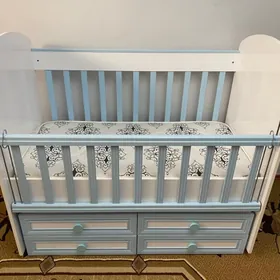 çaga krawat - детская кровать