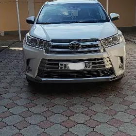Toyota Highlander 2018