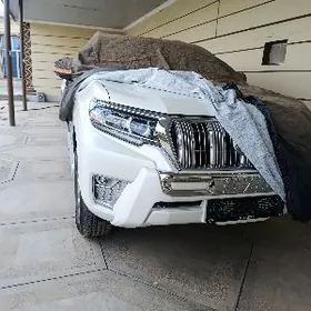 Toyota Land Cruiser Prado 2021