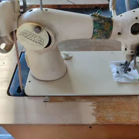 швейная машинка