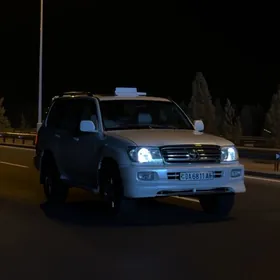 Toyota Land Cruiser 2000