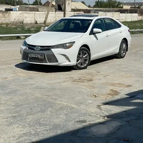 Toyota Camry 2016