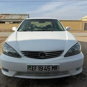 Toyota Camry 2004