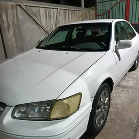 Toyota Camry 1999