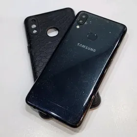 Samsung A10s