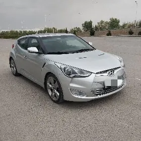Hyundai Veloster 2011