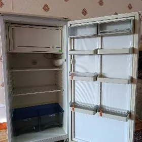 Холодильник "Атлант"