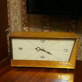 Sagat  Часы Весна