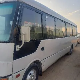 Mitsubishi Fuso Rosa 2004