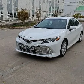 Toyota Camry 2020