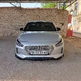 Hyundai Elantra GT 2017