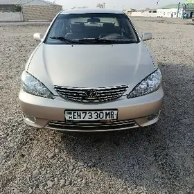 Toyota Camry 2004