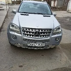 Mercedes-Benz ML350 2010