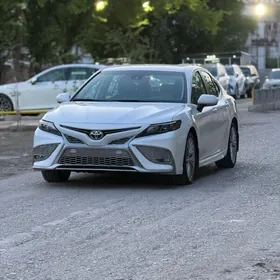 Toyota Camry 2022