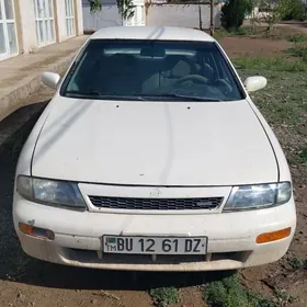 Nissan Bluebird 1993