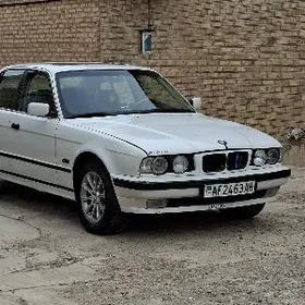 BMW 525 1990