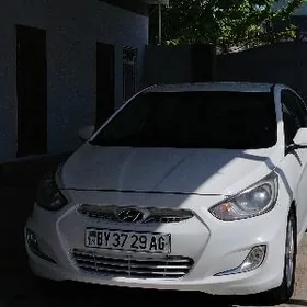Hyundai Accent 2014