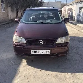 Opel Sintra 1999
