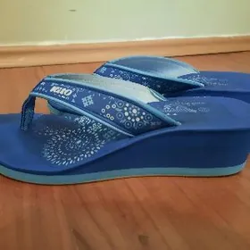 Шлепки кожанные