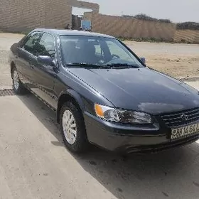 Toyota Camry 1999