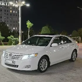 Toyota Camry 2011
