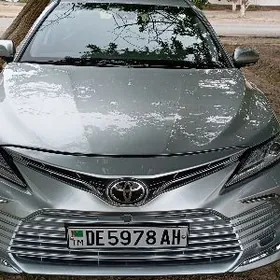 Toyota Camry 2024