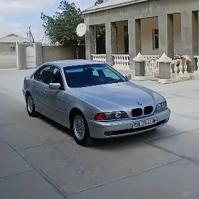 BMW E39 1998