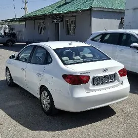 Hyundai Elantra 2010