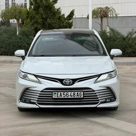 Toyota Camry 2020
