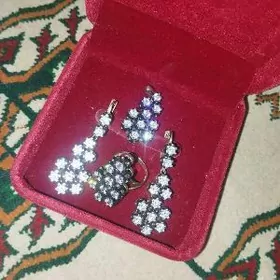 kumus gyzyl caylan komplekt