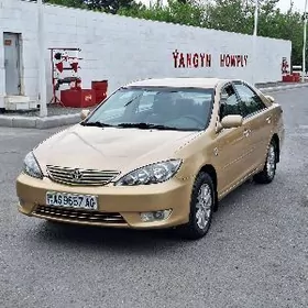 Toyota Camry 2004