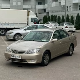 Toyota Camry 2003
