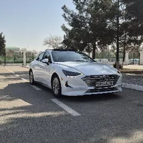 Hyundai Sonata Hybrid 2022