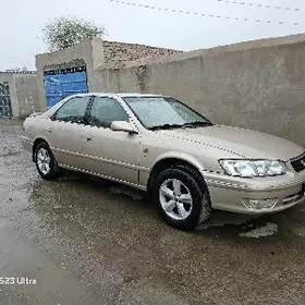 Toyota Camry 1999