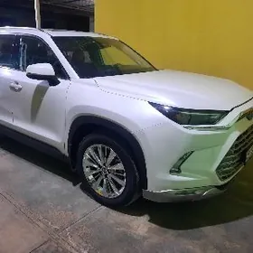 Toyota Grand Highlander 2024
