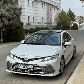 Toyota Camry 2020