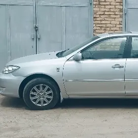 Toyota Camry 2005