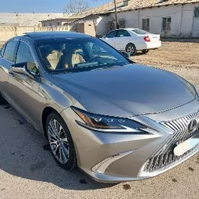 Lexus ES 350 2019